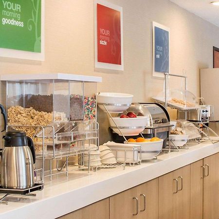 Comfort Inn Mayfield Heights Cleveland East Exteriör bild