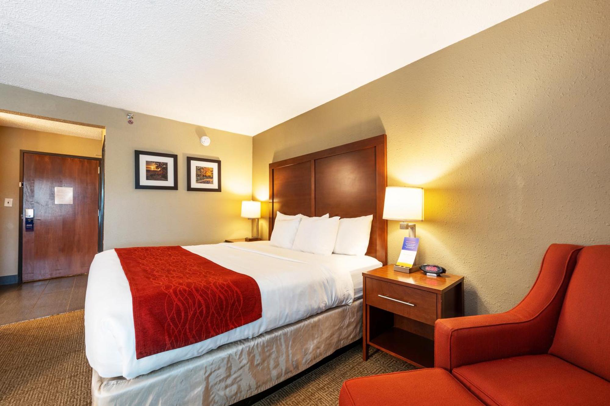 Comfort Inn Mayfield Heights Cleveland East Exteriör bild