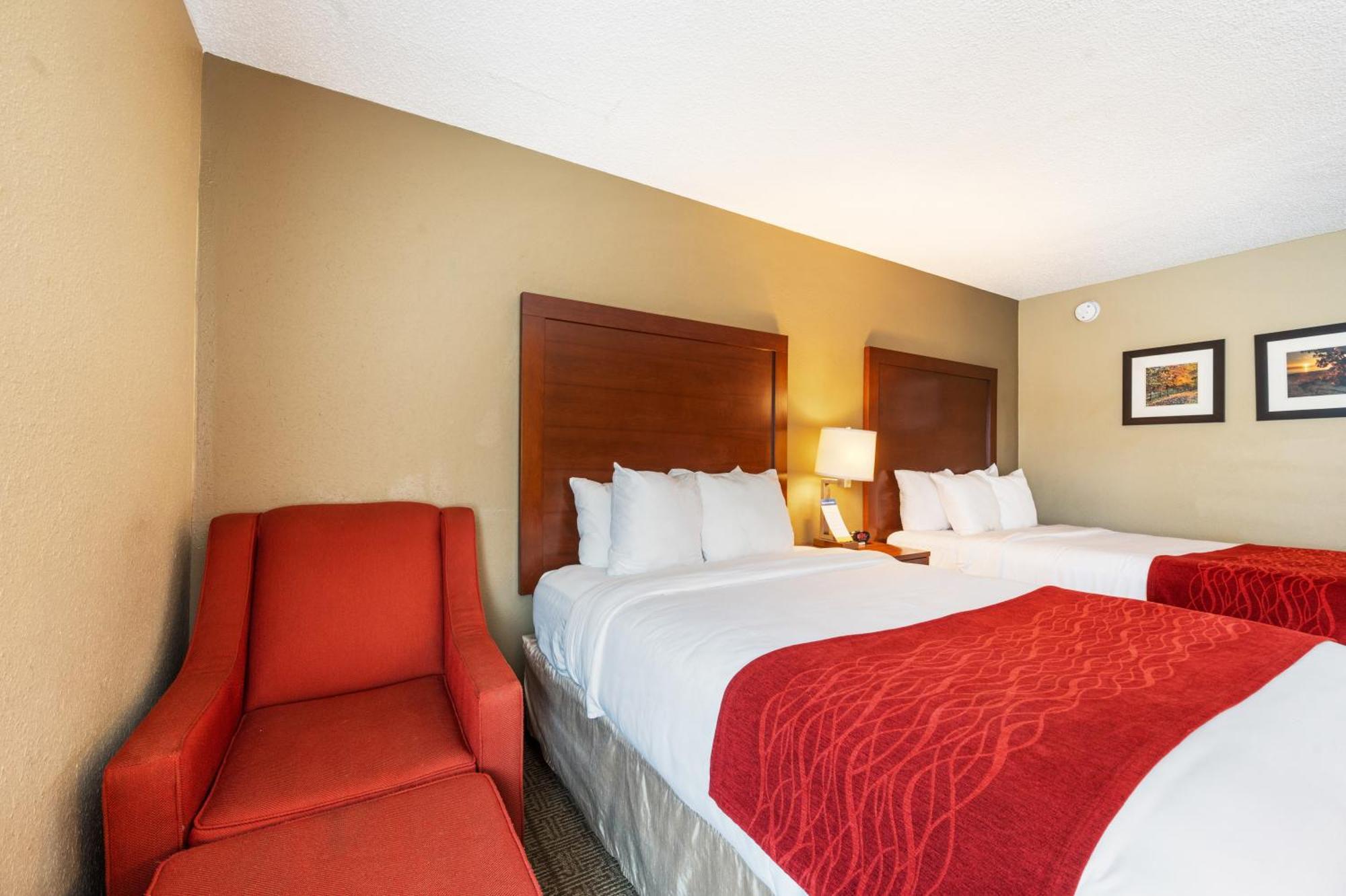Comfort Inn Mayfield Heights Cleveland East Exteriör bild