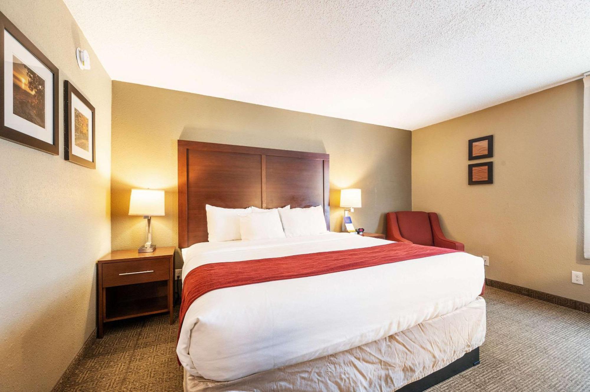 Comfort Inn Mayfield Heights Cleveland East Exteriör bild