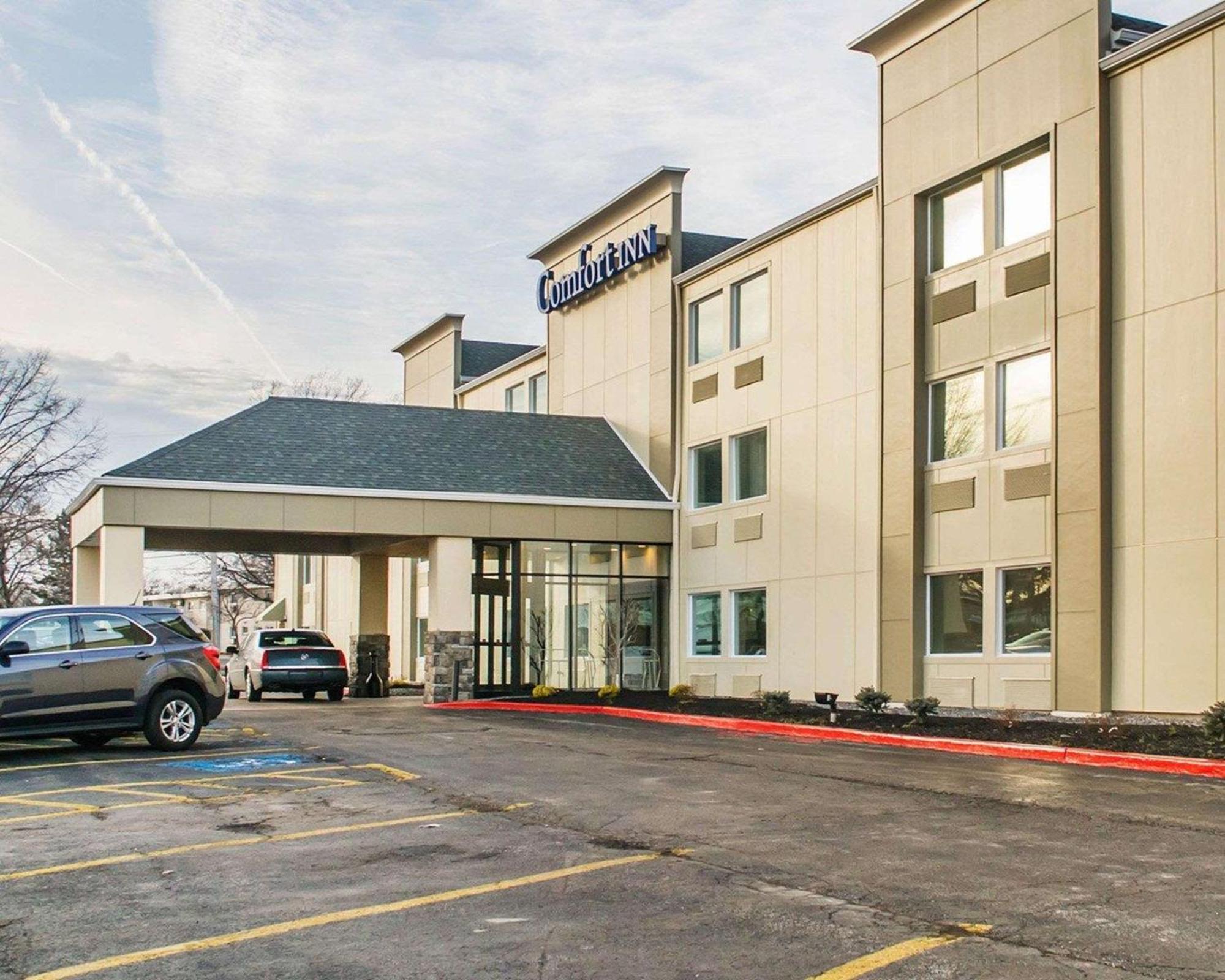 Comfort Inn Mayfield Heights Cleveland East Exteriör bild